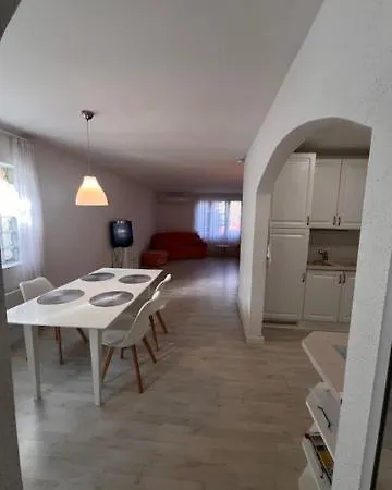 Sofi Apartment Heviz